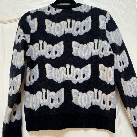 Women’s Fiorucci sweater - Picture 4 of 4